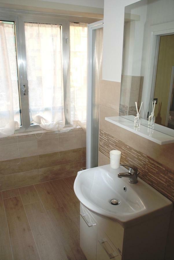 Binario 2 Hotel San Giorgio a Cremano Kültér fotó